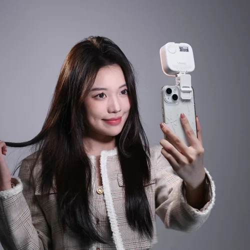 Ulanzi U60 RGB LED Video Selfie Light ไฟเซลฟี่ ไฟหนีบมือถือ