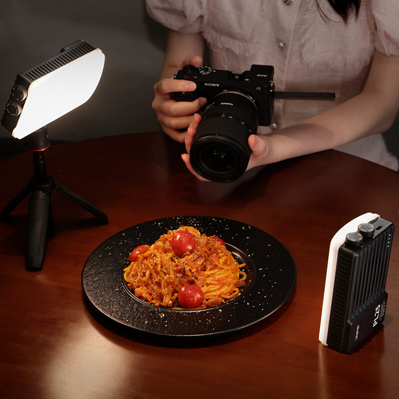 Ulanzi PL25 25W High Power Pocket Light ไฟติดหัวกล้อง ไฟเซลฟี่ ไฟพกพา