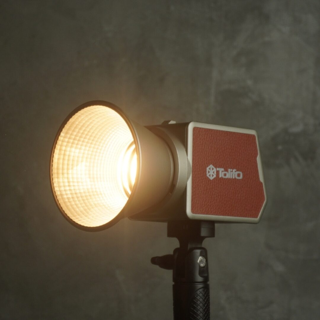 ชุดเซ็ตไฟคู่ 200W Tolifo PL100B Professional Lighting Kit ไฟถ่ายภาพ ไฟถ่ายวีดีโอ ไฟไลฟ์สด