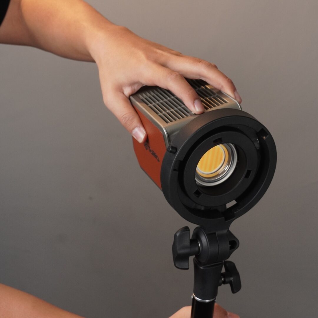 ชุดเซ็ตไฟคู่ 200W Tolifo PL100B Professional Lighting Kit ไฟถ่ายภาพ ไฟถ่ายวีดีโอ ไฟไลฟ์สด