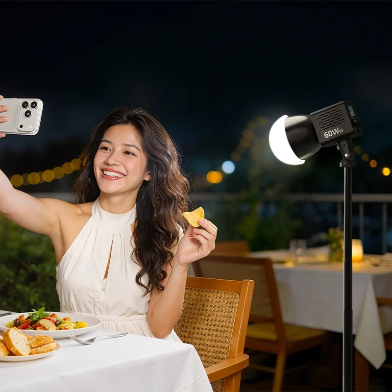 Ulanzi C60 Bi Color 60W COB Video Light5
