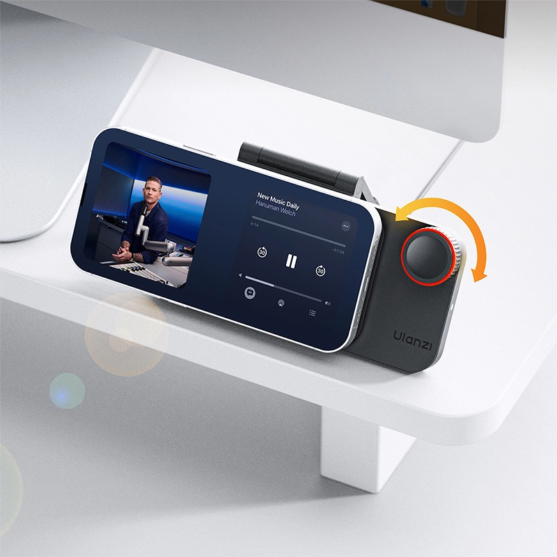 Ulanzi CW15 Qi2 Wireless Charger Magsafe_23_ Ulanzi ที่ชาร์จไร้สาย CW15 Qi2 Wireless Charger 15W พร้อม Smart Dial