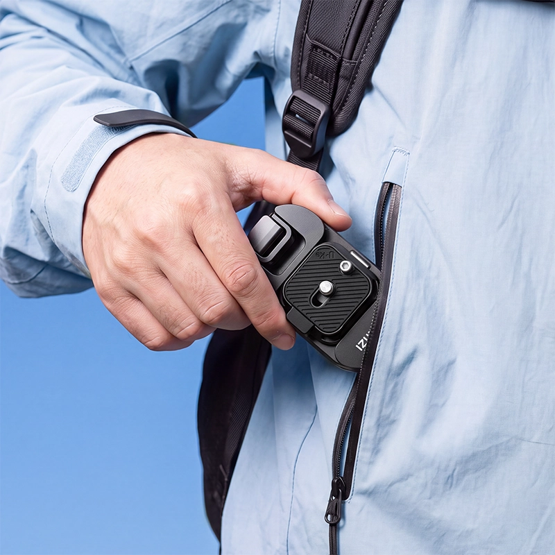 Ulanzi UKA13 Uka Backpack Strap Mount II_15_ Ulanzi ตัวหนีบสายกระเป๋าเป้ติดกล้อง UKA13 Backpack Strap Mount II ระบบปลดเร็ว UKA